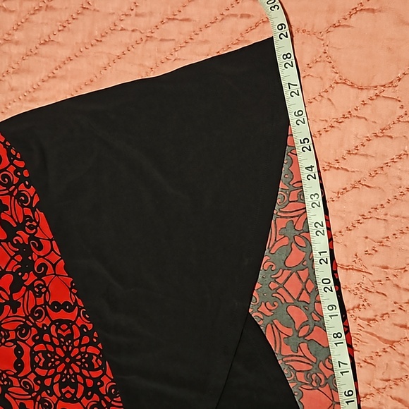 Dana Buchman 'Travel Anywhere' Red black graphic print XXL hem detail - Picture 10 of 10